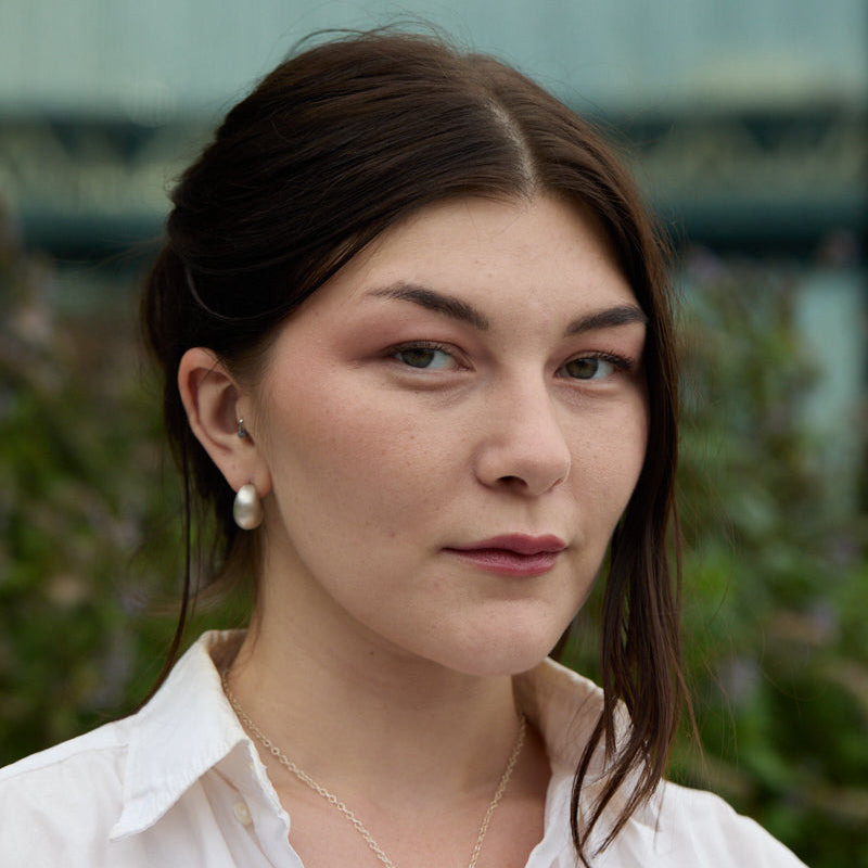 the silver lunar crescent earrings
