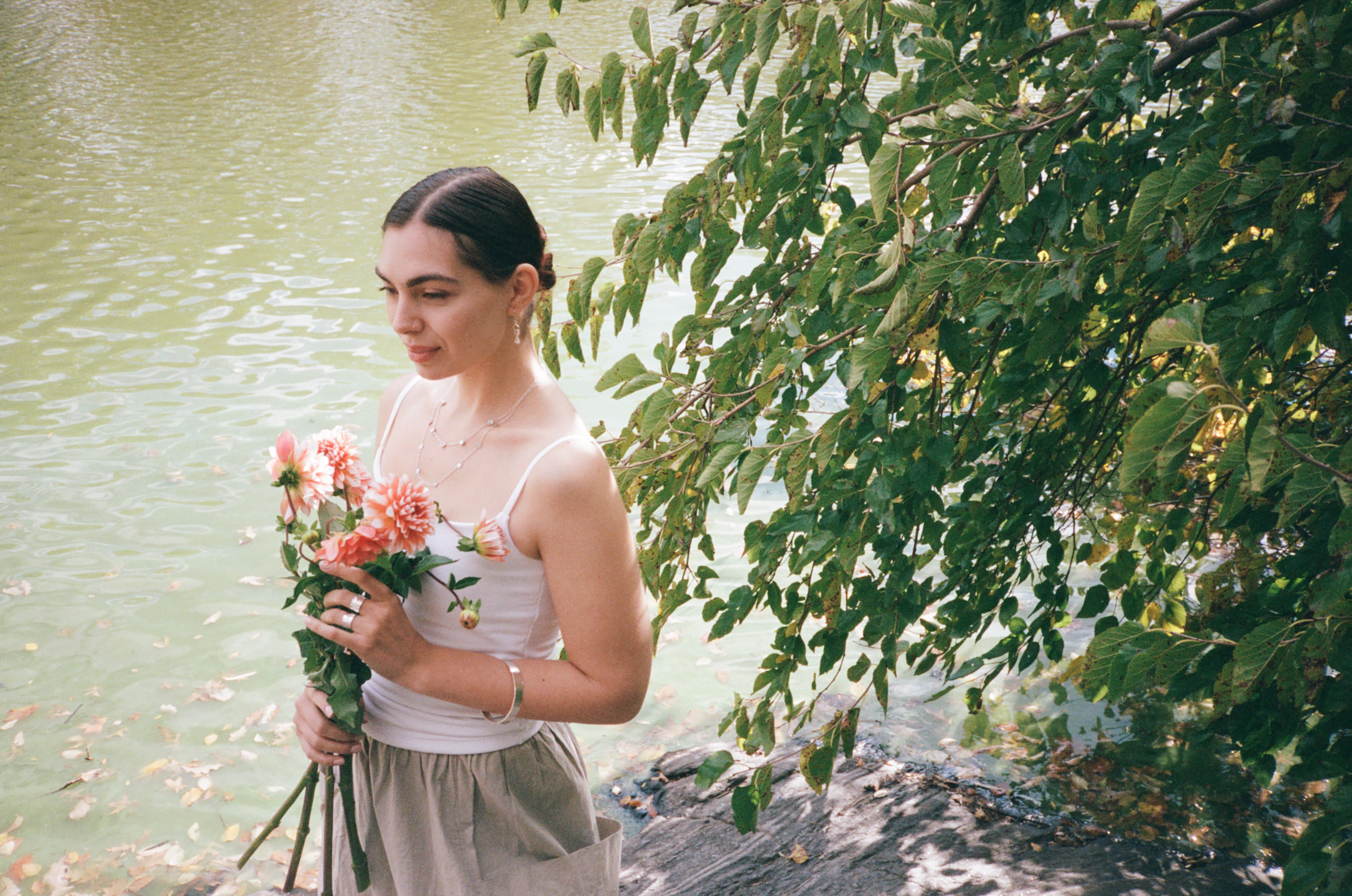 Fleur d'Argent drop earrings