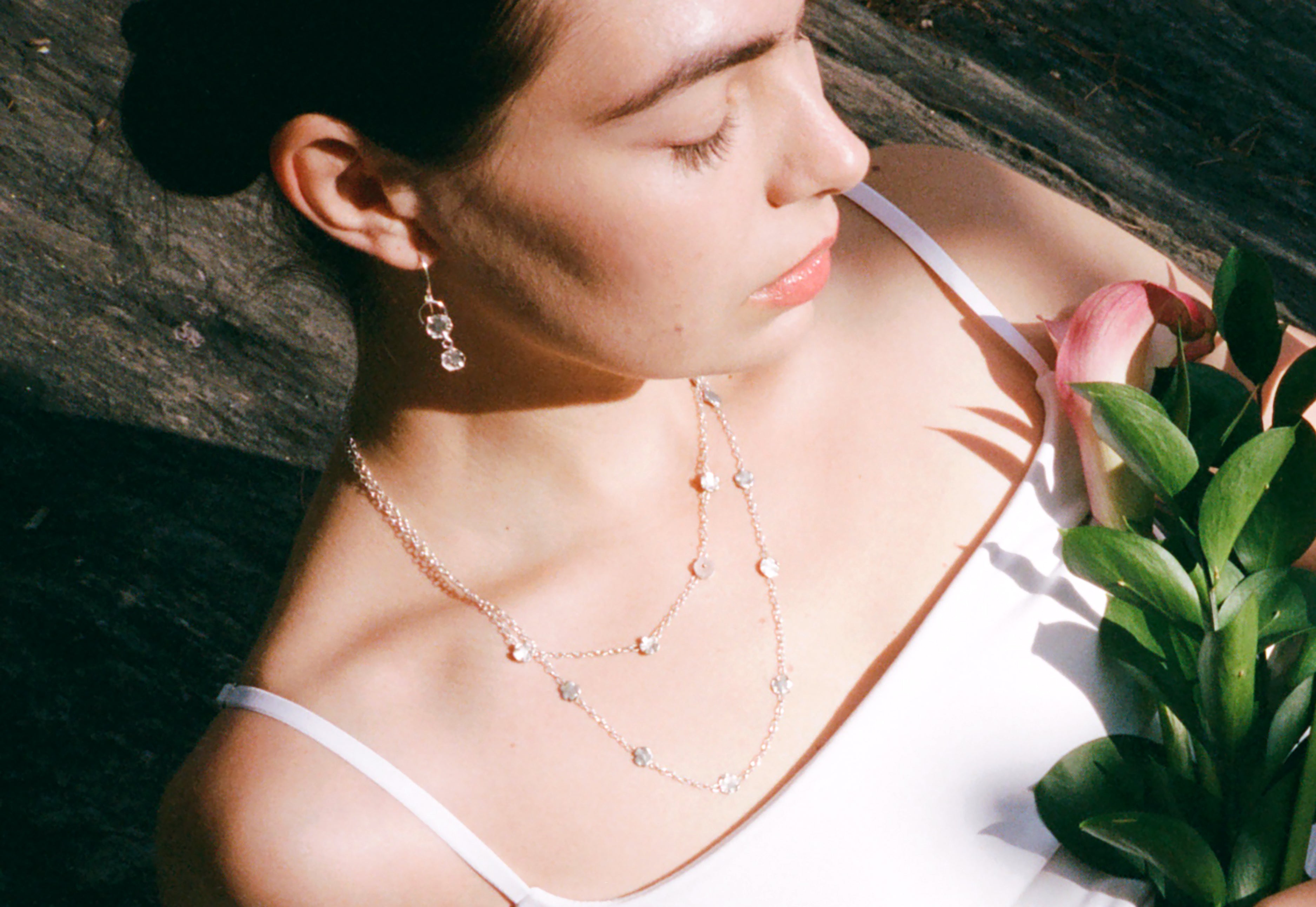 Fleur d'Argent drop earrings