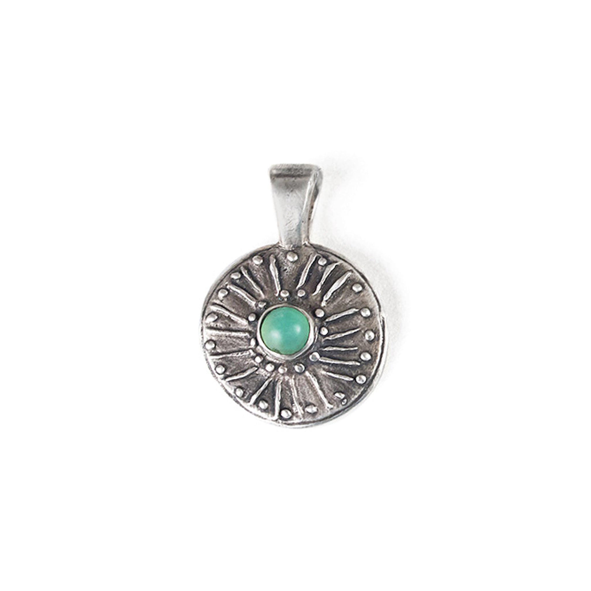 Le pendentif bouclier