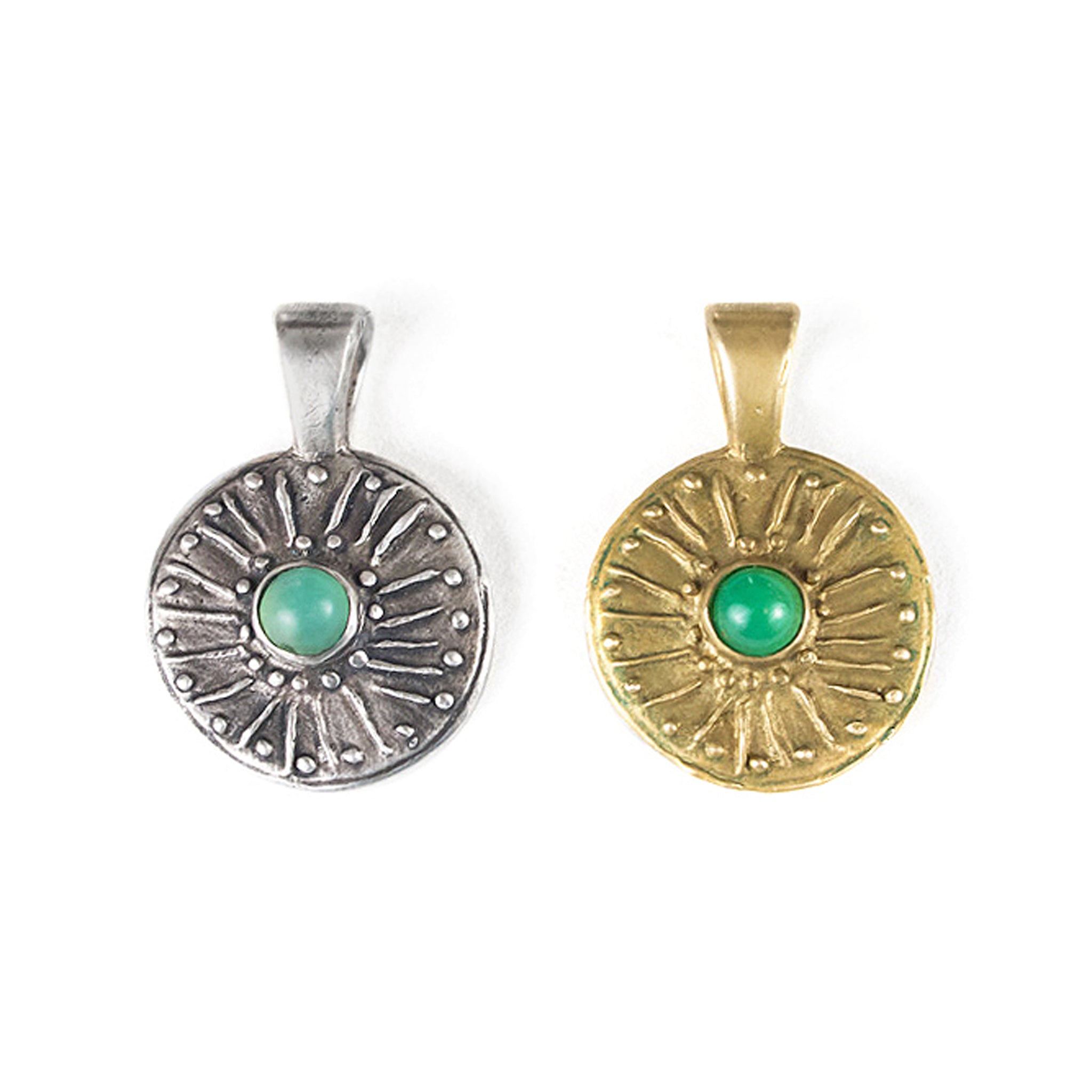 Le pendentif bouclier