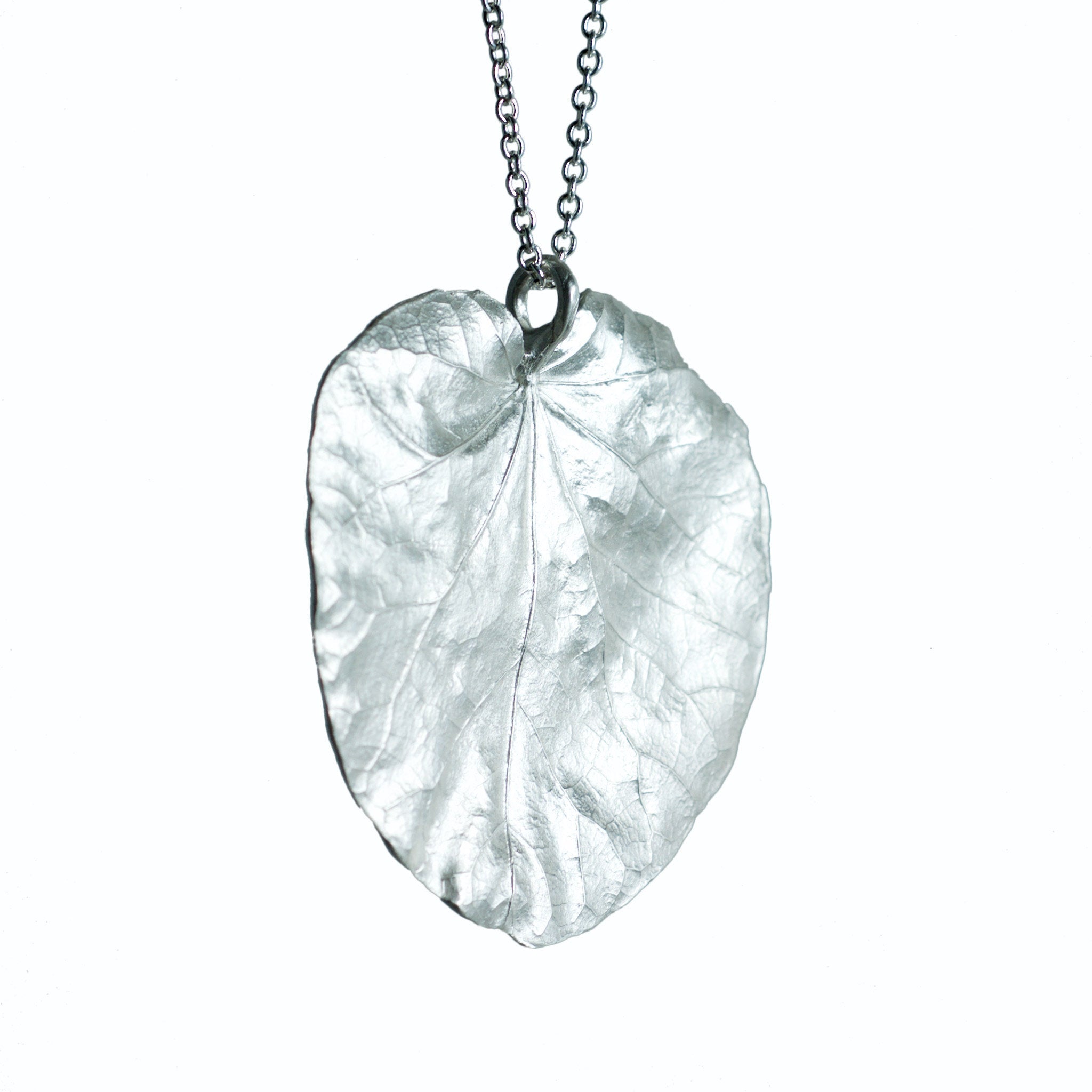 Pendentif coeur en forme de feuille de nénuphar corse