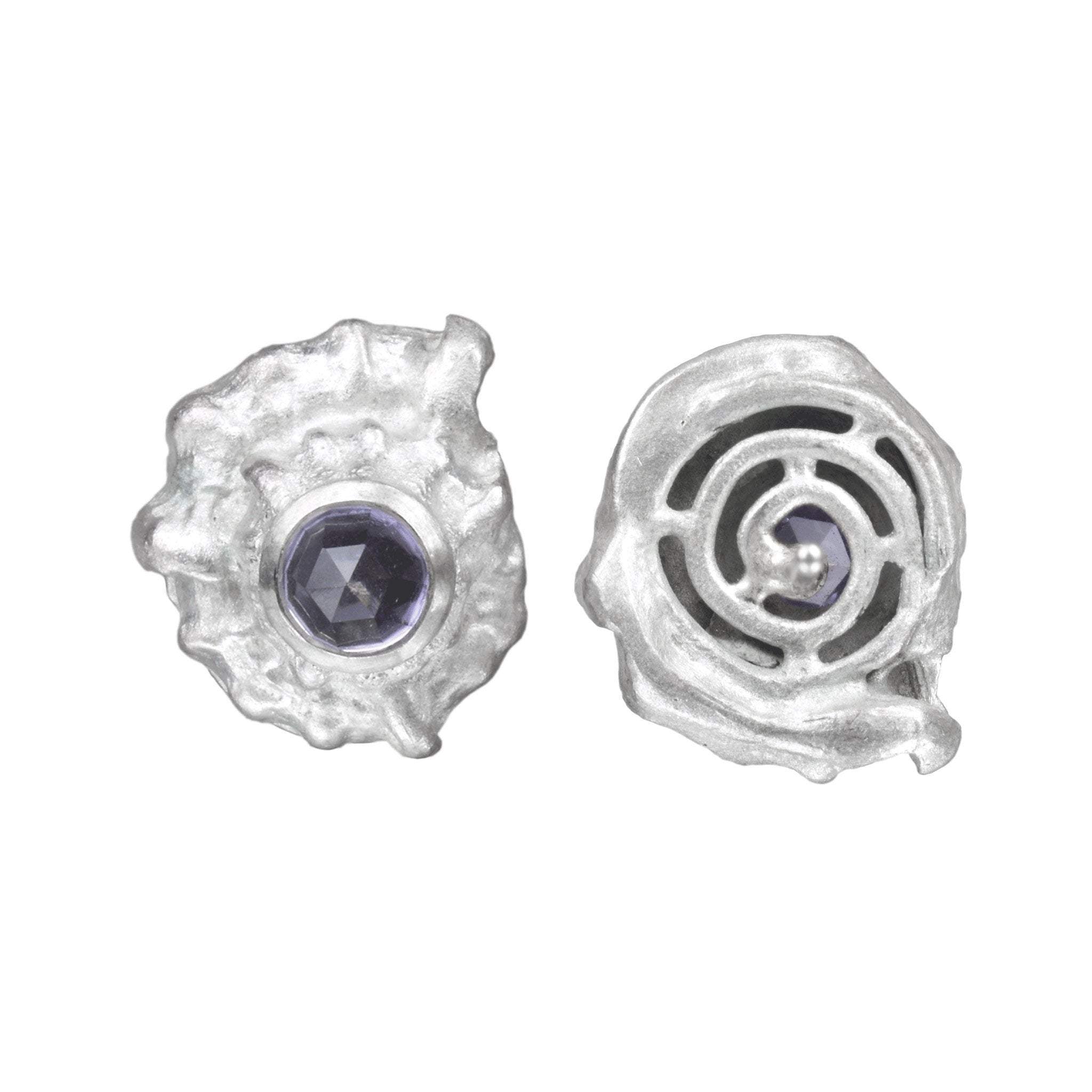 boucles d'oreilles en coquillage en édition limitée avec une améthyste taille rose prêtes à être expédiées