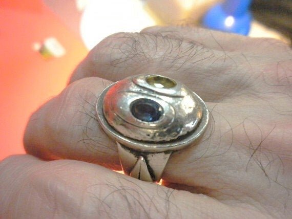 la bague guerrier africain platine argent et saphirs