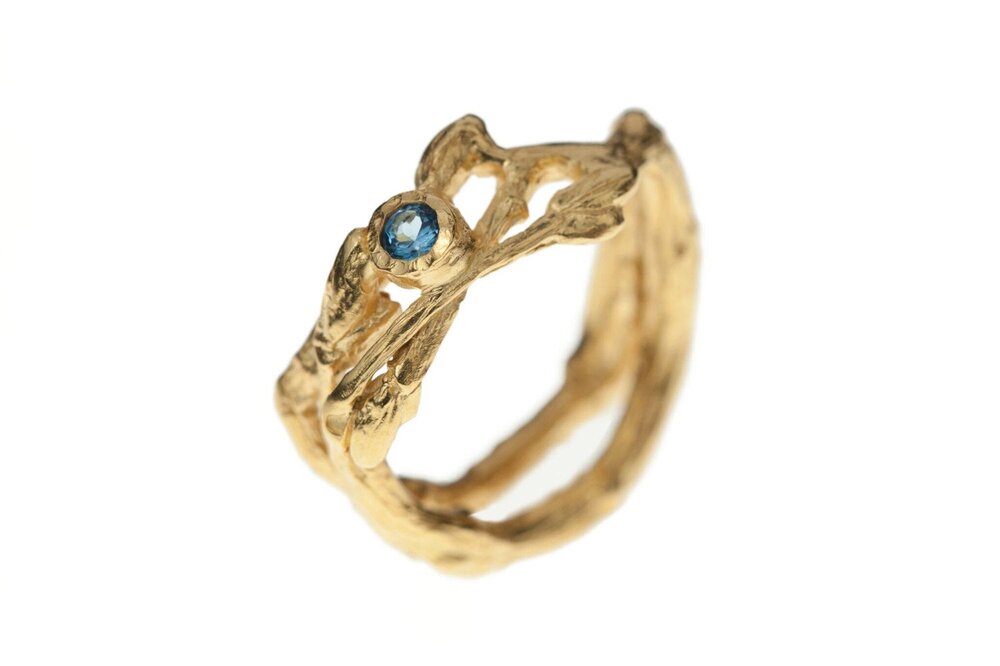 Bague brindille 18 K avec pierre topaze bleue ~bague de fiançailles