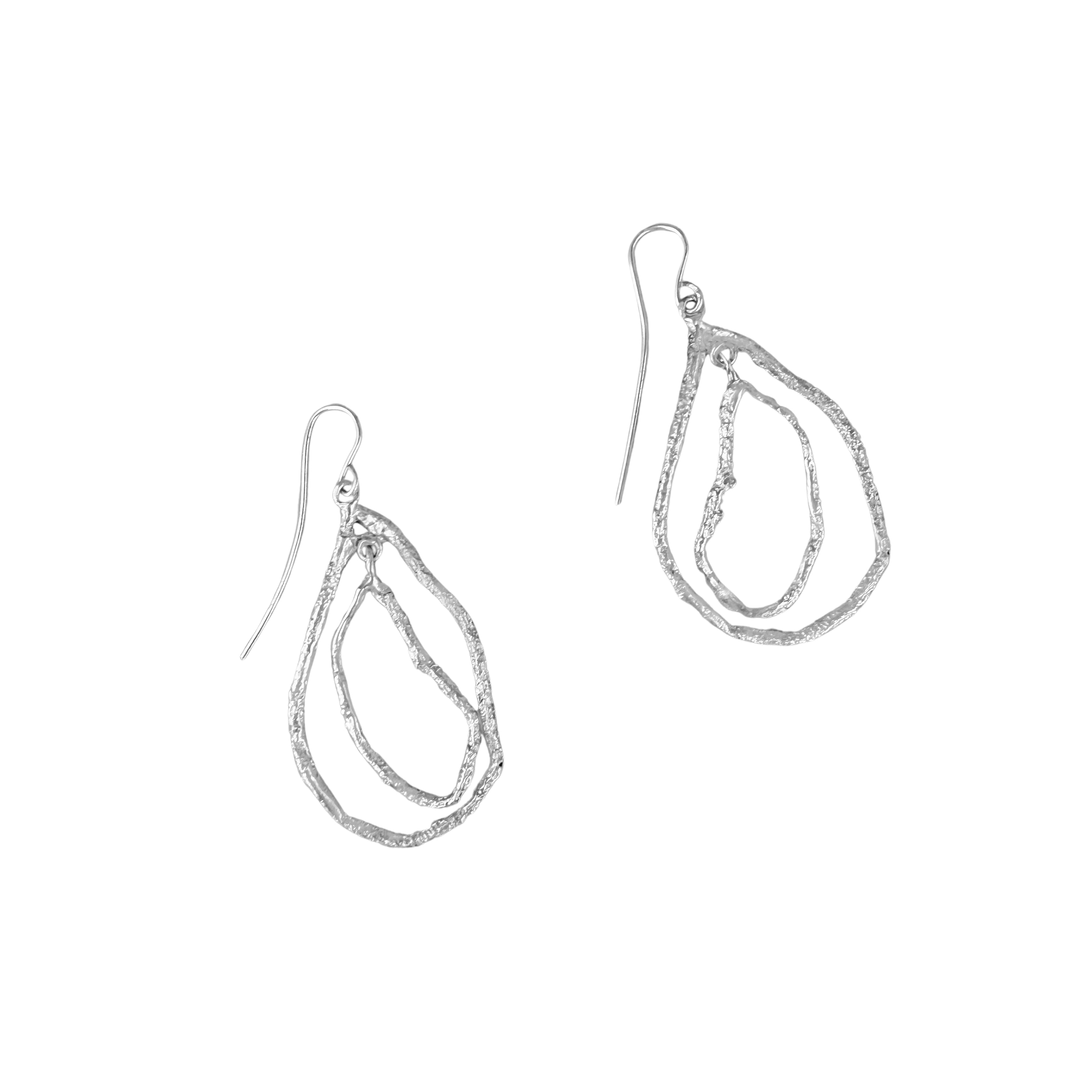 the roots dangle earrings