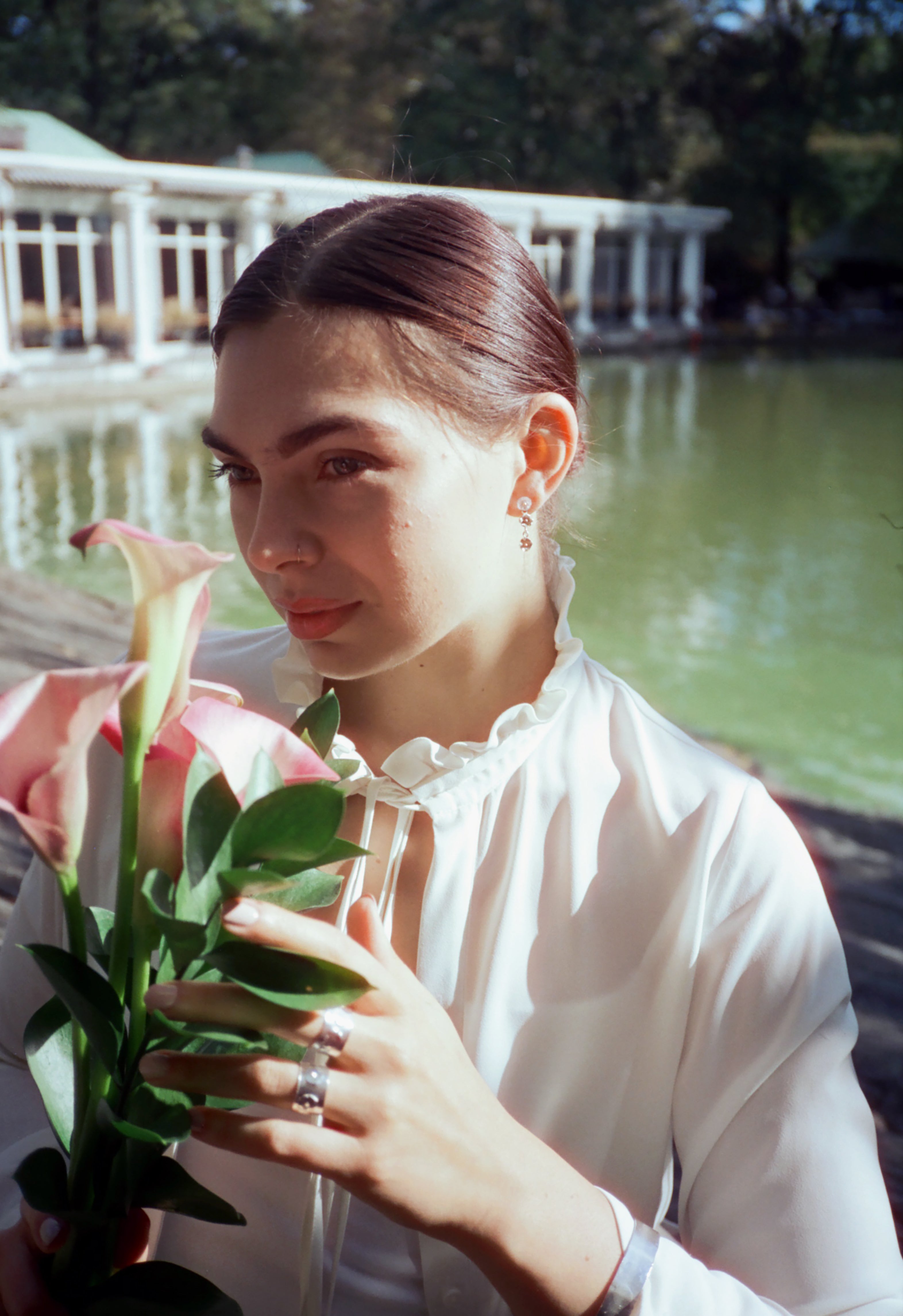 Fleur D'argent drop earrings with small rose quartz beads