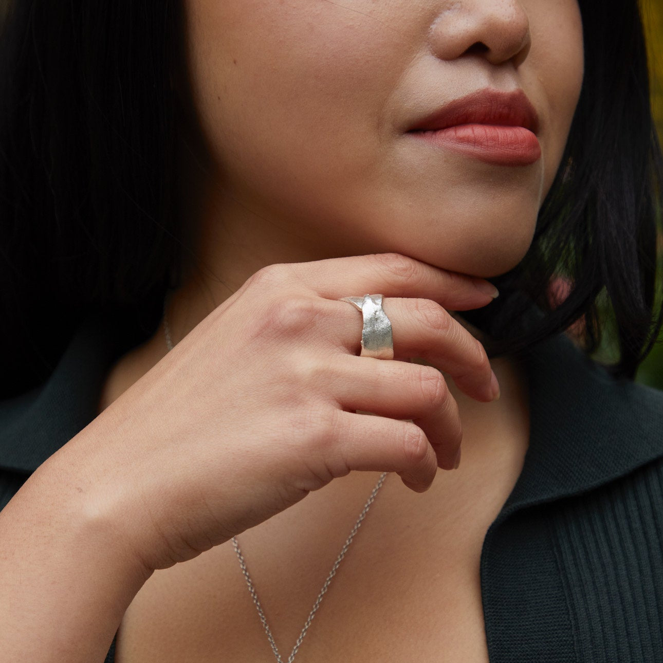 Brooklyn Stoop Silver leaf ring