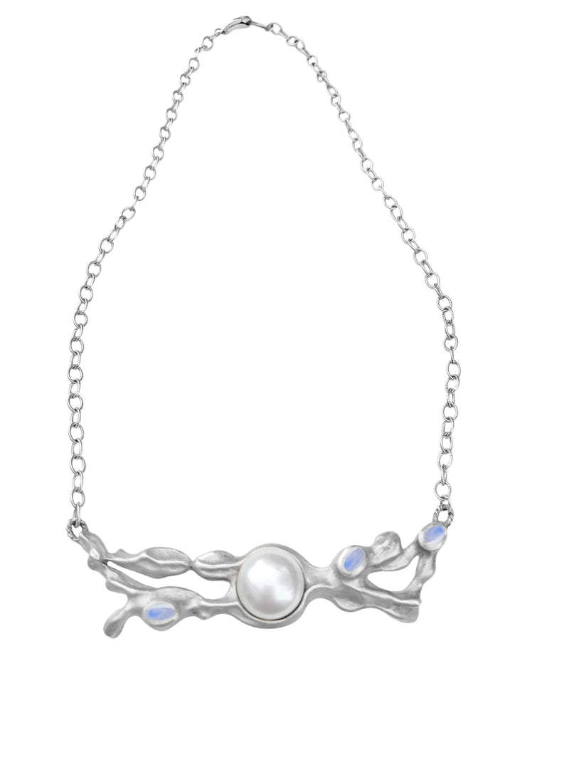 seaweed necklace with a pearl and blue flash moonstones