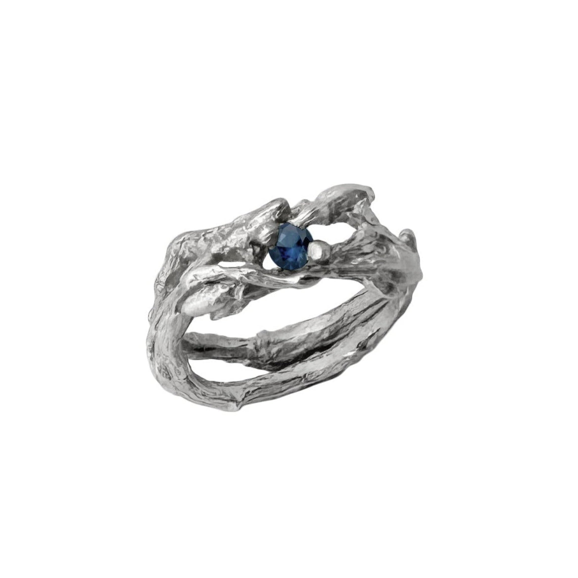 The twig ring in silver with a blue sapphire