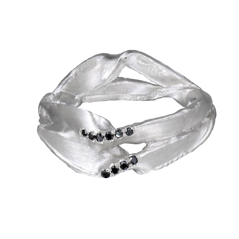 The seaweed ring in silver with 10 white or black diamonds