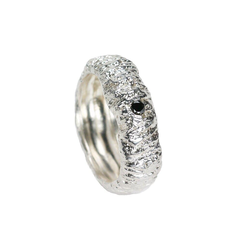 The tree trunk imprint wedding band with a black diamond - ready to ship in size 10